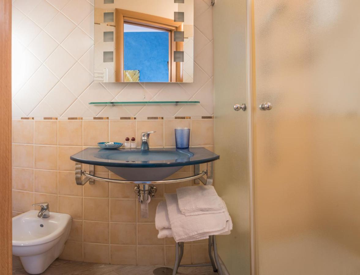 Hotel Mirage Torre Santa Sabina Kamer foto